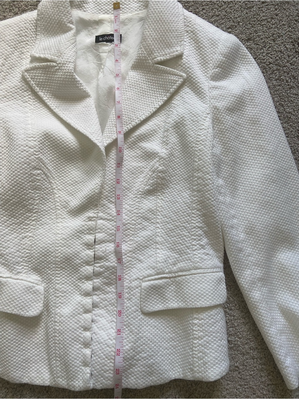 le chateau White Textured Tailored Blazer - Picture 7 of 9
